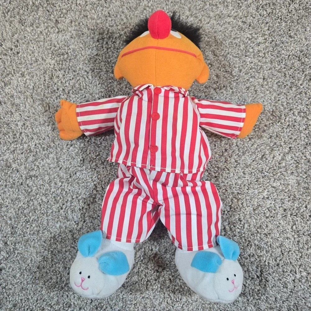 Sesame‎ Street Sing & Snore Ernie Talking Plush Pajamas Sleep WORKS Vintage 1996